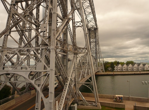 aerial lift bridge duluth